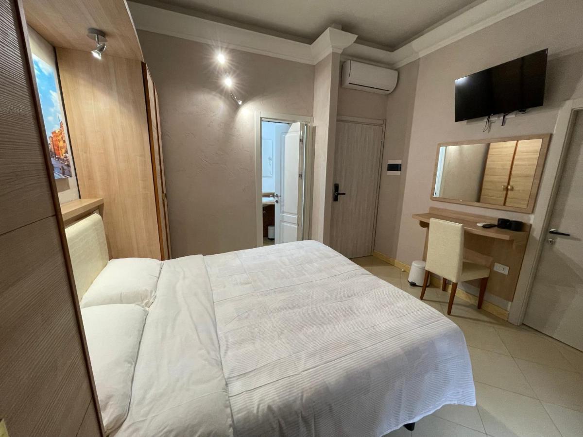 S.P.Q.R. Suite โรม ภายนอก รูปภาพ